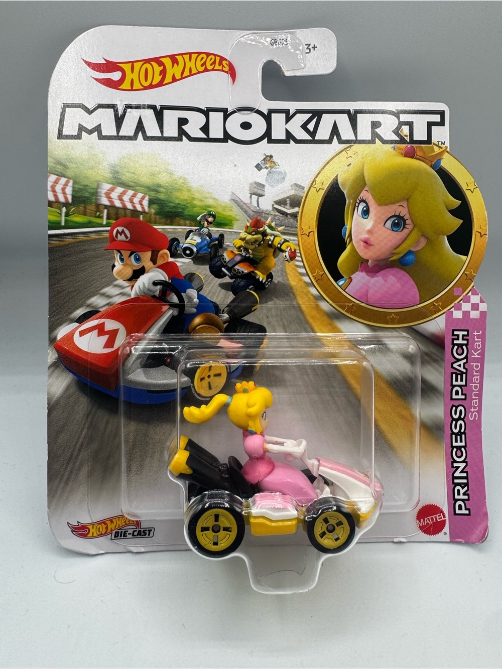 Hot Wheels Mario Kart Princess Peach Standard Kart Die Cast (Box Damage) NEW
